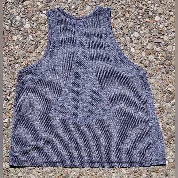 PINK Victoria Secret Seamless tank top size small - Picture 2 of 3